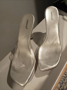 SUMMER SALE Y2K Clear Slides Heels Vintage Size 9